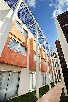 *** Apartahotel Bambu Suites Playa del Carmen México