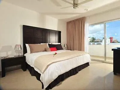 Bambu Suites Playa del Carmen México