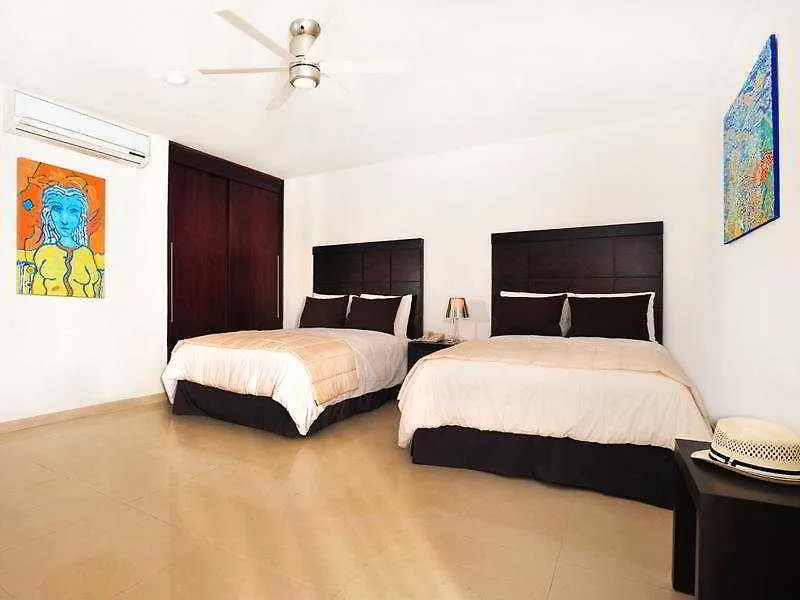 *** Apartahotel Bambu Suites Playa del Carmen México