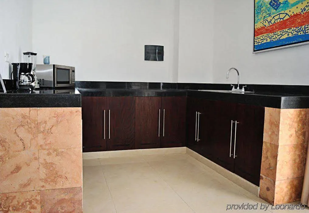 Bambu Suites Playa del Carmen Apartahotel