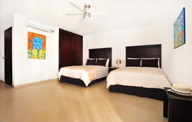 Bambu Suites Playa del Carmen 3*,