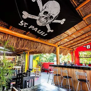 Che Playa Hostel&bar Hostal