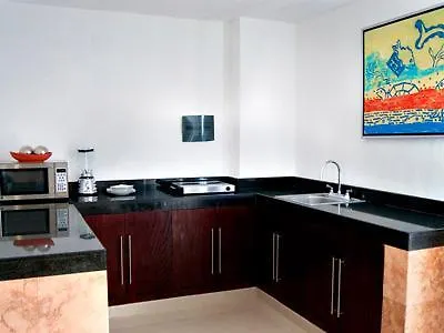 Bambu Suites Playa del Carmen Aparthotel