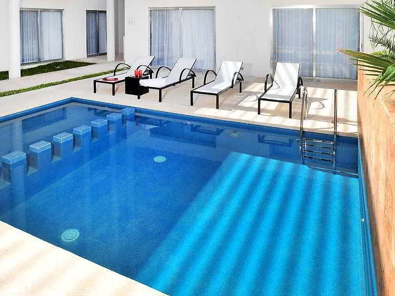 Bambu Suites Playa del Carmen Aparthotel